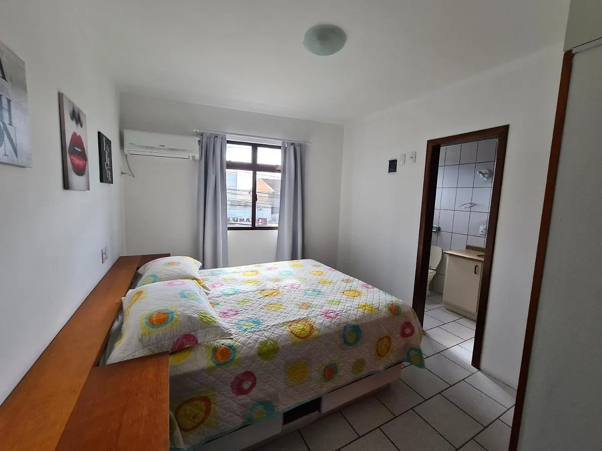 Apartamento Avenida Bombinhas 0*,