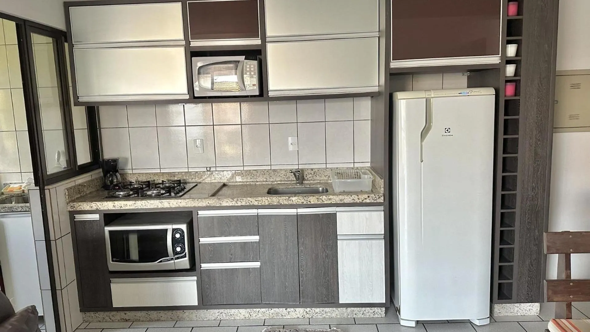 Apartamento Avenida Bombinhas 0*,  Brasil